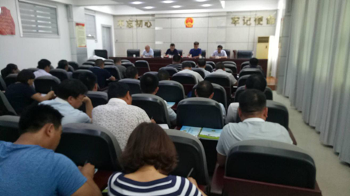 图为培训会现场 图为培训会现场