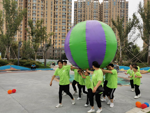 图为焦作市残联举办“参与特奥 促进健康” 第十四次全国特奥日亲子运动会 图为焦作市残联举办“参与特奥 促进健康” 第十四次全国特奥日亲子运动会