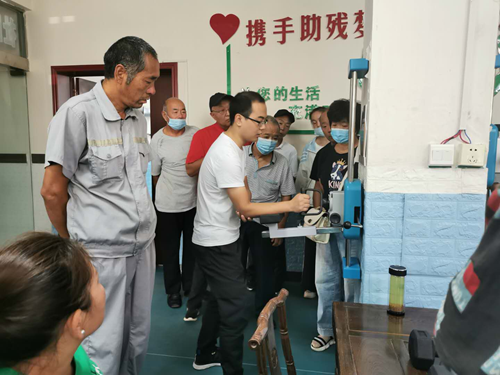 图为焦作市残联举办第十届健身周暨第七期健身指导员培训 图为焦作市残联举办第十届健身周暨第七期健身指导员培训