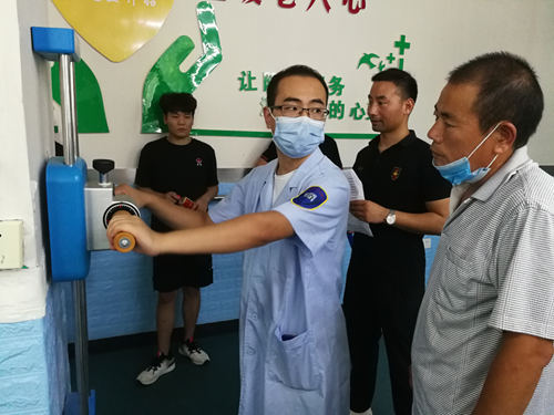 图为焦作市残联举办第十届健身周暨第七期健身指导员培训 图为焦作市残联举办第十届健身周暨第七期健身指导员培训