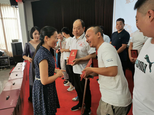 图为焦作市举办2020年残疾人文艺汇演暨“全国残疾人文化周”开幕活动 图为焦作市举办2020年残疾人文艺汇演暨“全国残疾人文化周”开幕活动