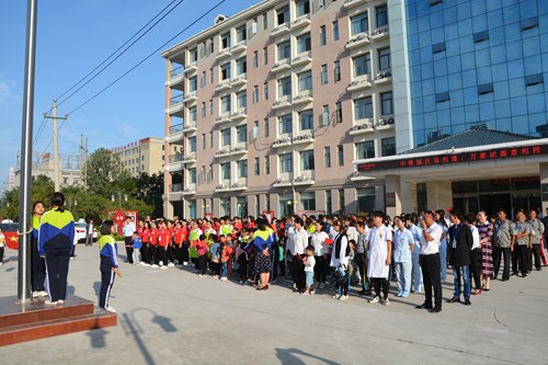 图为商丘市残联组织升国旗仪式活动现场3 图为商丘市残联组织升国旗仪式活动现场3