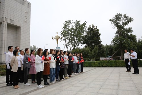 图为 图为
