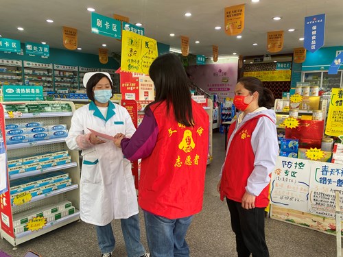 图为宣传活动现场一 图为宣传活动现场一